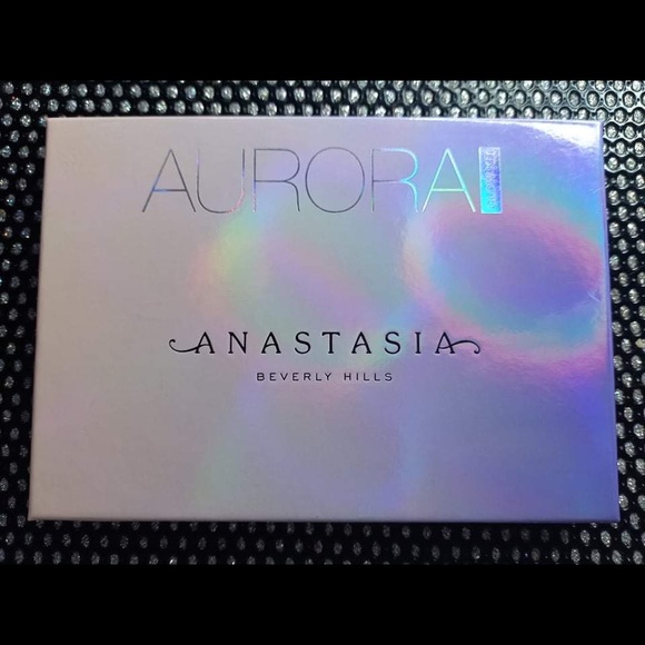 Anastasia Beverly hills aurora palette